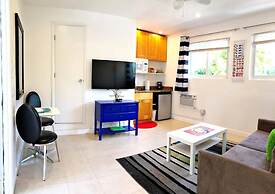 Studio in Las Olas Near FL Beach