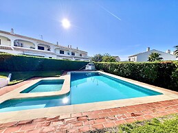 Quarteira Classic 2 With Pool by Homing