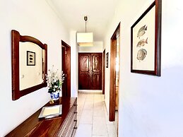 Quarteira Classic 2 With Pool by Homing