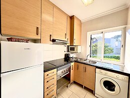 Quarteira Classic 2 With Pool by Homing