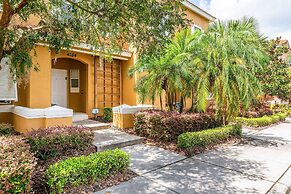 Stylish 3BR Townhouse 15 min to Disney Parks