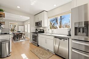 CSU Hideaway King Bd, Backyard Oasis, EV Charger