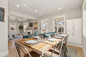 CSU Hideaway King Bd, Backyard Oasis, EV Charger