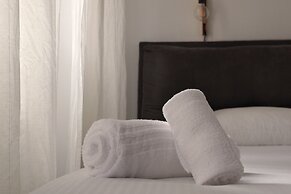 JOIVY Modern Studio for 3