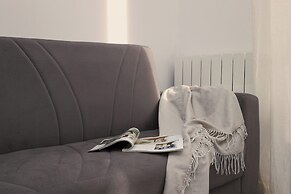 JOIVY Modern Studio for 3