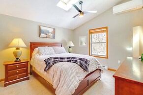 7 Mi to Big Boulder Mtn: Poconos Chalet w/ Hot Tub