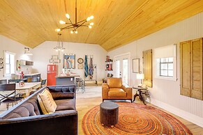 Large Yard + Pond: Fayetteville Rural Retreat