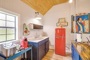 Large Yard + Pond: Fayetteville Rural Retreat