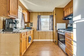 3 Mi to Lake Saracen: Pine Bluff Home w/ Grill!