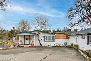 5 Mi to Dtwn Forest Grove: Quiet Farmland Escape