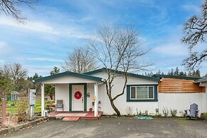5 Mi to Dtwn Forest Grove: Quiet Farmland Escape