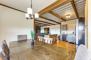 Peaceful Cabin w/ Mtn Views & Grill in Altoona!