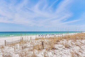 Waterfront Fort Walton Beach Condo: Pool Access!