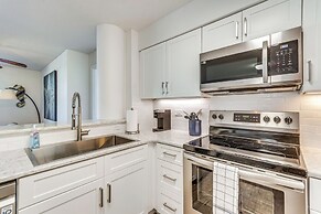 Waterfront Fort Walton Beach Condo: Pool Access!