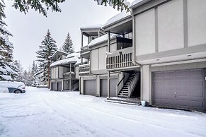 Mtn Condo on Tenmile Creek: Hot Tub & Pool Access!