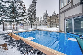 Mtn Condo on Tenmile Creek: Hot Tub & Pool Access!