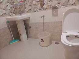 Universal Boutique By Venture Vibes