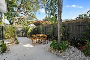 921 Apartment 4 in Fort Lauderdale