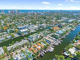 320-1 Las Olas Boulevard