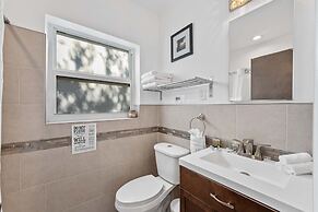 320-1 Las Olas Boulevard