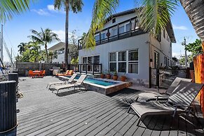 320-1 Las Olas Boulevard