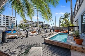 320-1 Las Olas Boulevard