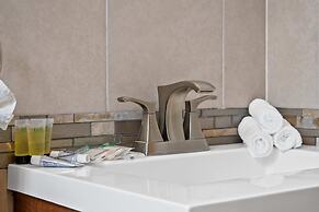 320-1 Las Olas Boulevard