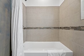 320-1 Las Olas Boulevard