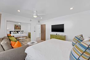 320-1 Las Olas Boulevard