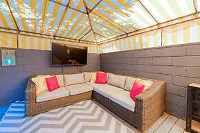 Singer House on the Water