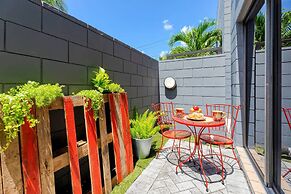 Singer House on the Water