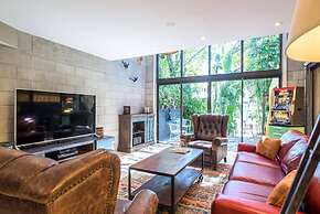 Singer House on the Water