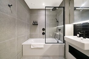 Rosso Suite 2BR City Views