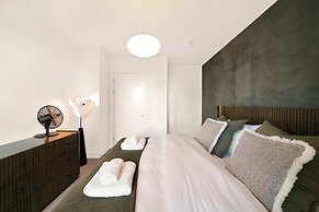 Rosso Suite 2BR City Views