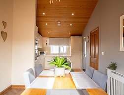 Nualas Lodge Private Hot Tub Escape