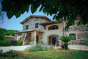 Casale Elisa Country Hotel