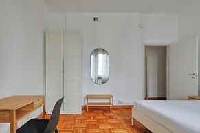 JOIVY Welcoming 3BR Flat in Milan Centre