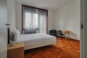 JOIVY Welcoming 3BR Flat in Milan Centre