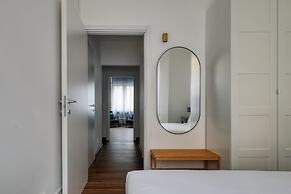 JOIVY Welcoming 3BR Flat in Milan Centre