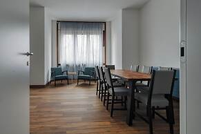 JOIVY Welcoming 3BR Flat in Milan Centre