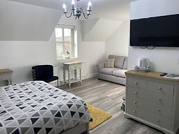 Mountain View Retreat in Rostrevor With hot Tub