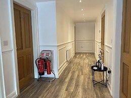 Mountain View Retreat in Rostrevor With hot Tub