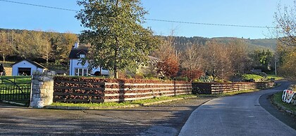 Mountain View Retreat in Rostrevor With hot Tub