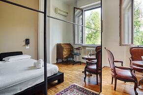 JOIVY Stylish Flat in Porta Genova