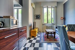 JOIVY Stylish Flat in Porta Genova