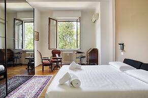 JOIVY Stylish Flat in Porta Genova