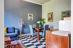 JOIVY Stylish Flat in Porta Genova