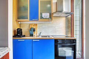 JOIVY Stylish Flat in Porta Genova