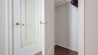 Central West End by Barsala