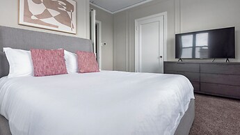 Central West End by Barsala